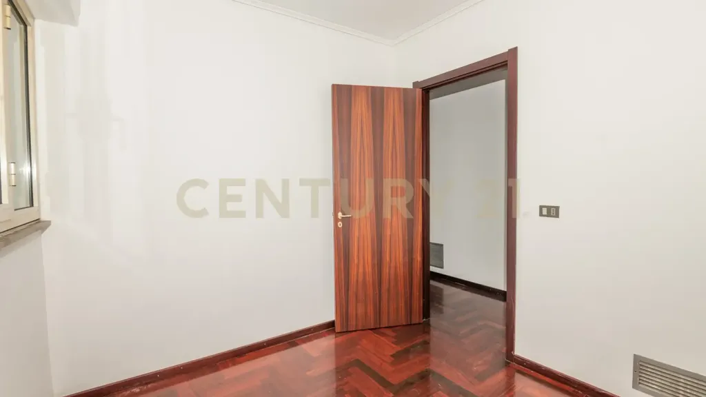 hallway_entrance