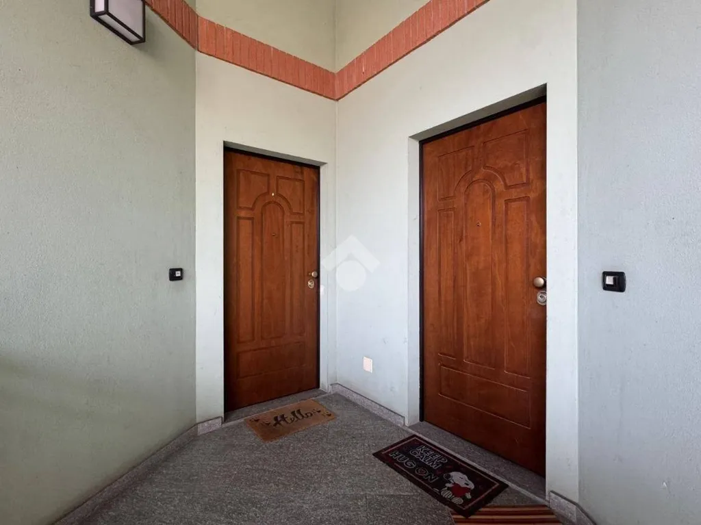 Esik - 5-Bedroom Apartment with Terrace in Rivalta di Torino