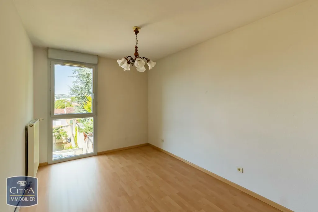 Toad - Spacious Flat with Balcony in Castres