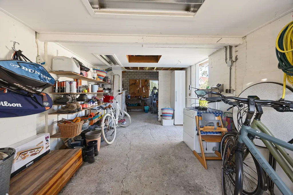 Garage - Maison 5 pièces à Ooij