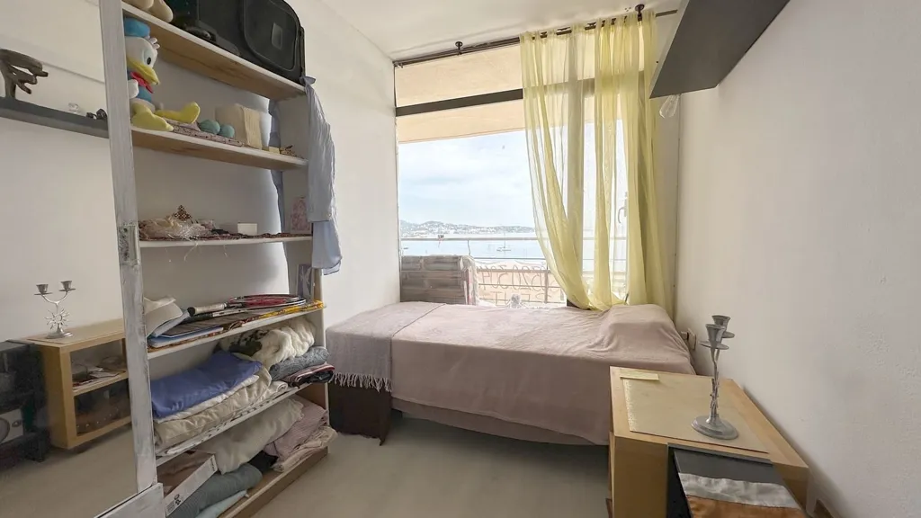 Chambres - Sea View Flat with Balcony in Palmanova, Mallorca