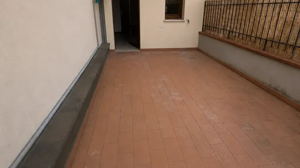 Terrasse - Terraced Apartment with Garden in Prato