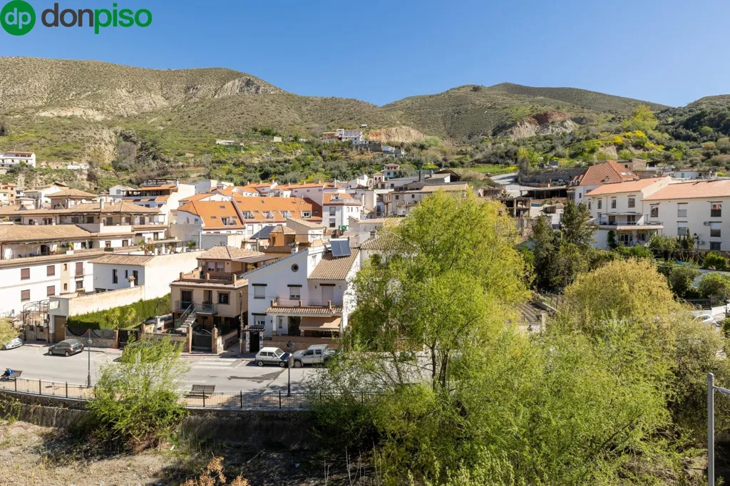 Twin-bedroom Flat with Terrace in Monachil