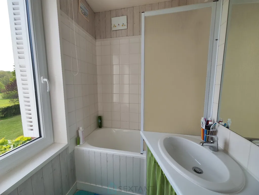 Salles de bain - Maison avec Jardin Clos à 6 km de Lisieux