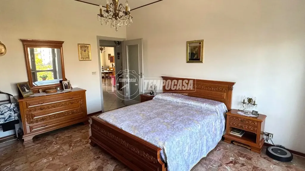 Magamistoad - Rearranged Apartment with Balcony in Collegno
