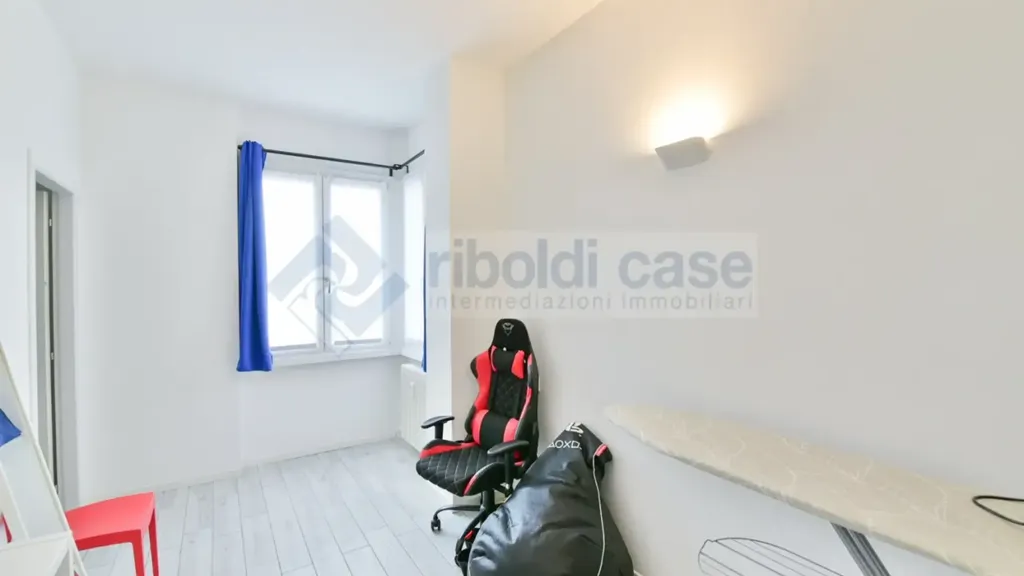 Chambres - Appartement 4 pièces à IT