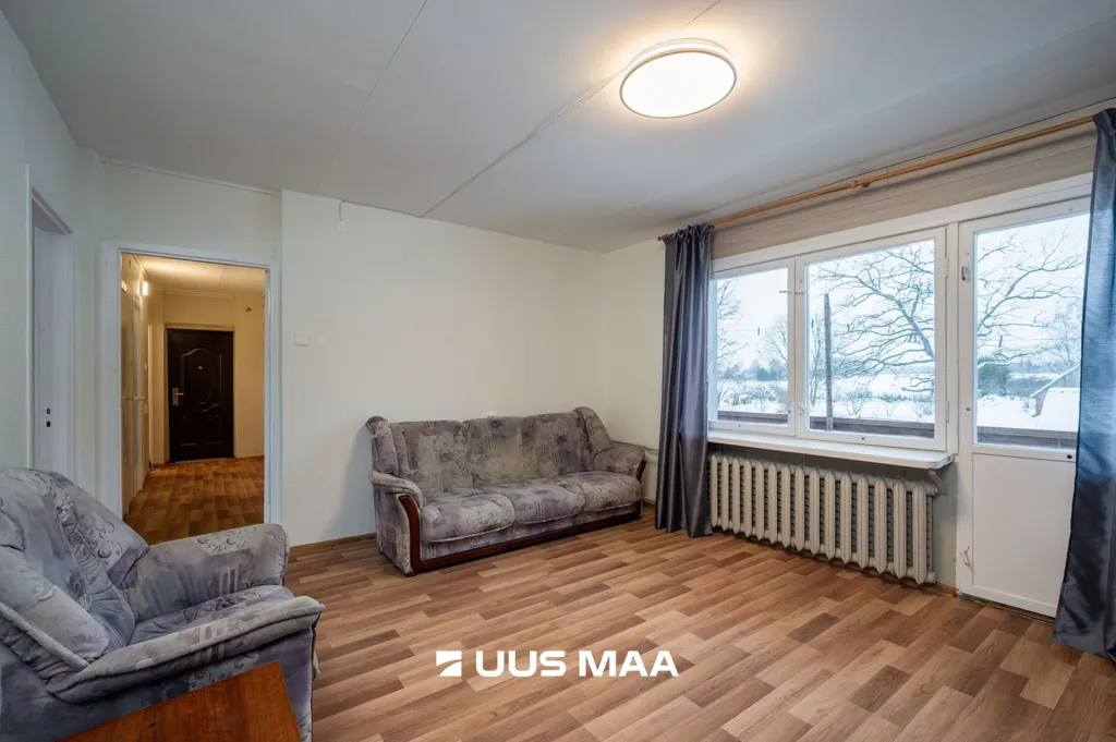 Elutuba - Renovated Apartment with Balcony in Ahja Centre