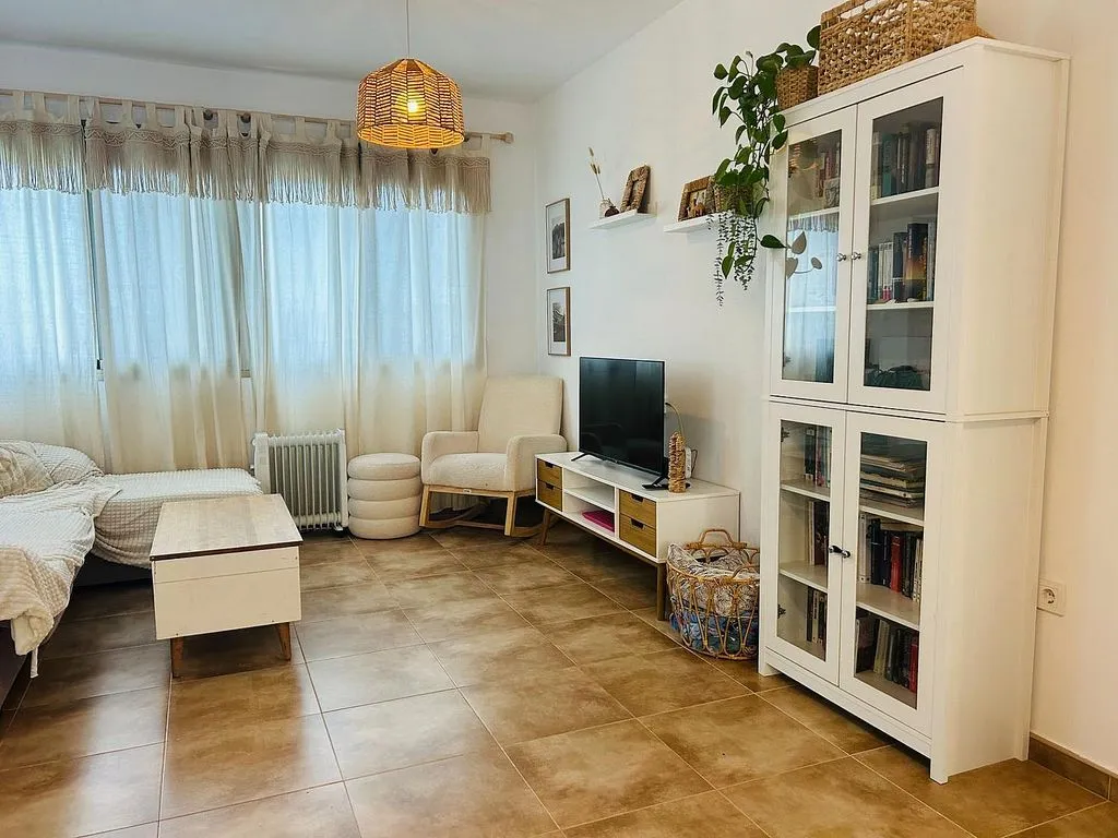 Elutuba - Two-Bedroom House with Pool in Las Lomas del Rame