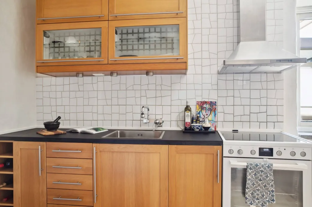 Cuisine - Apartment with Open Fireplace and Large Balcony in Central Location