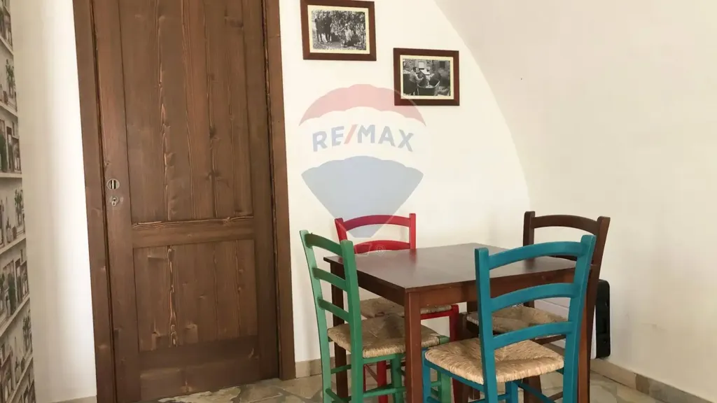 Salle à manger - Medieval Rustico with Income Potential in Monzambano