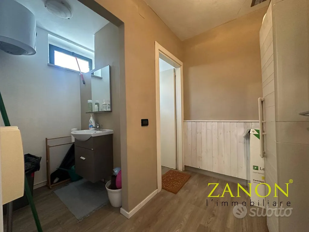 Studio Office with Private Courtyard in Cormons