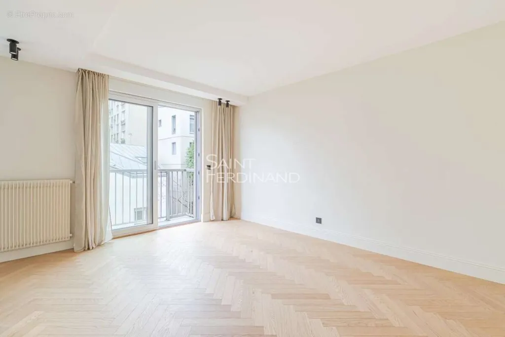 Toad - Refurbished 2-Bed Flat with Balcony in Paris 15
