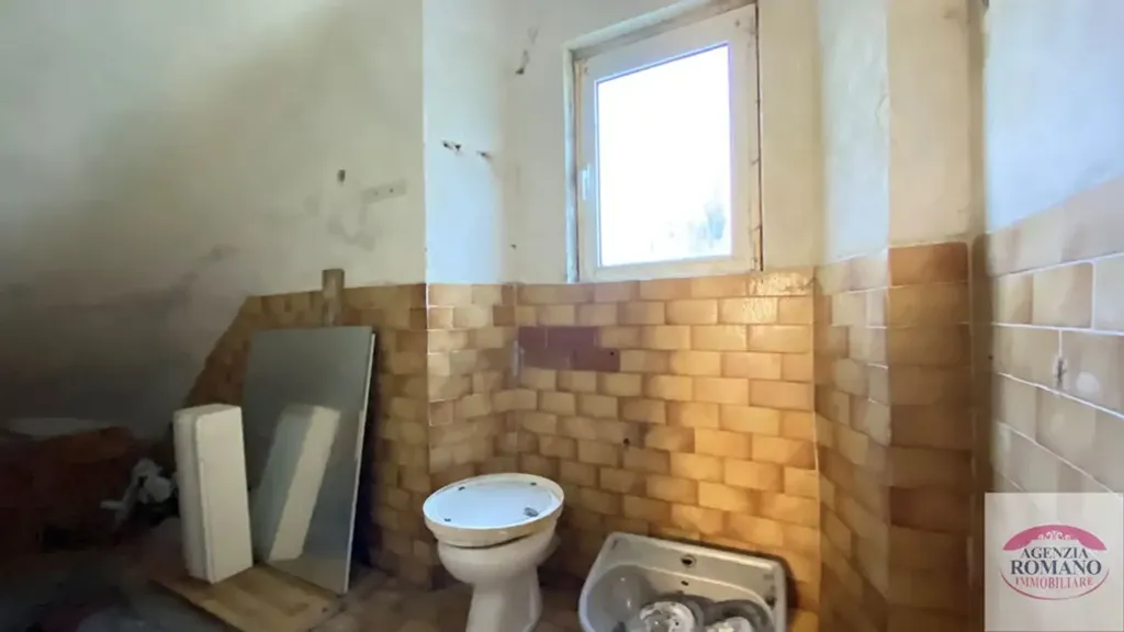 Badezimmer - Apartment with Kitchen-Diner in Pontinvrea