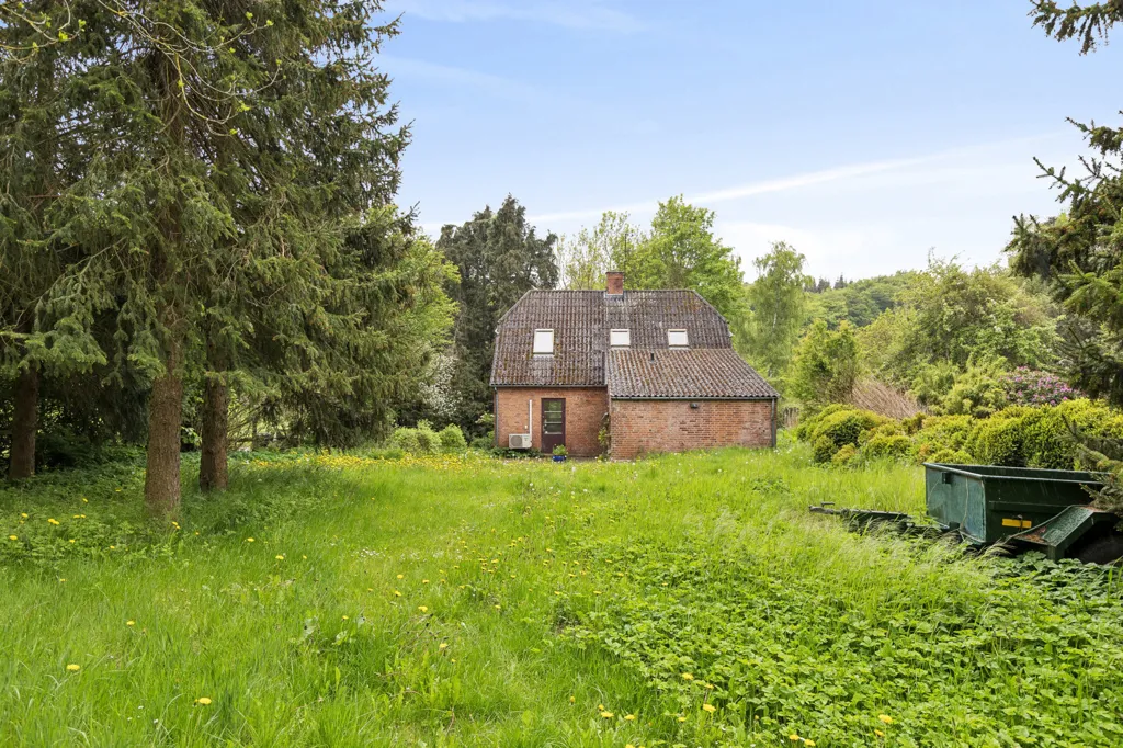 Aed - 1929 Villa with Garden in Jyderup