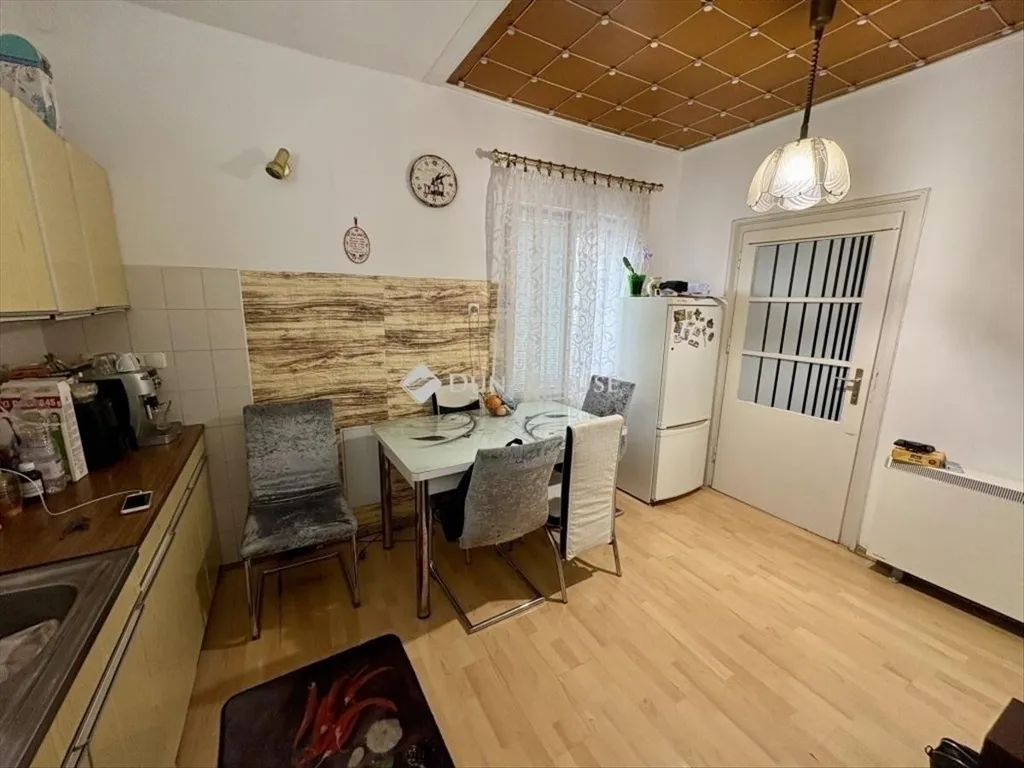 Köök - Brick Flat with Garden in Budapest XIX District