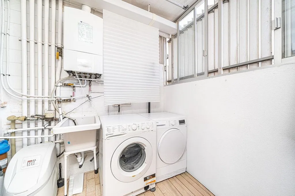 Pesuköök - Renovated Apartment with Balcony in La Bonanova