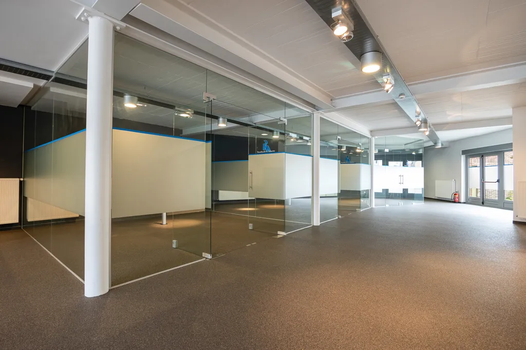 Studio - Commercial Space with Large Frontage in Herentals