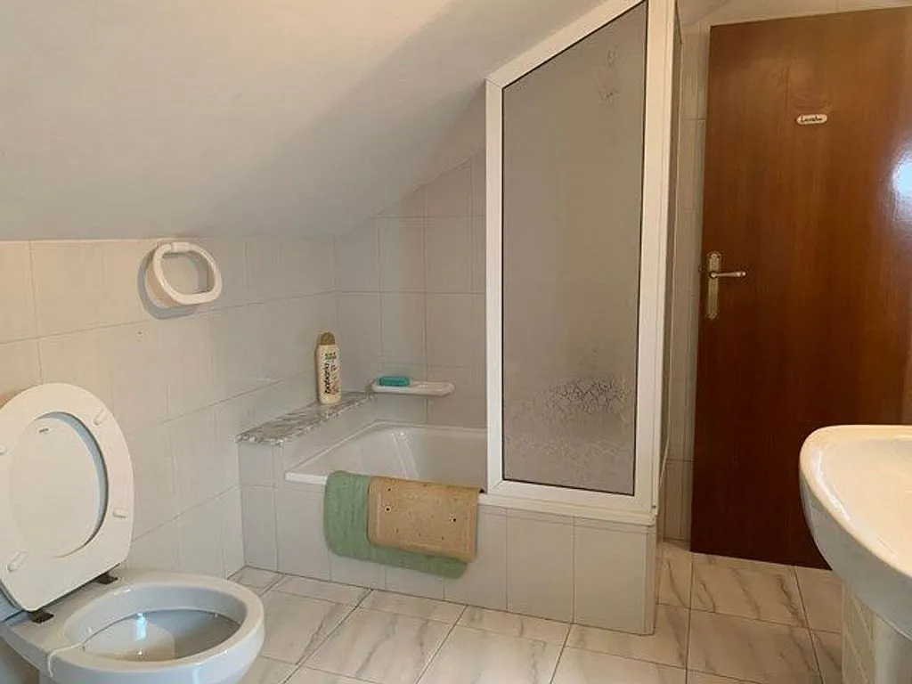 Vannitoad - Pared Chalet with Balcony in Touro