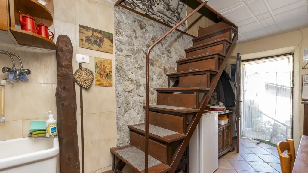 Pièces - Rustic Cottage with Woodland View in Roccabruna