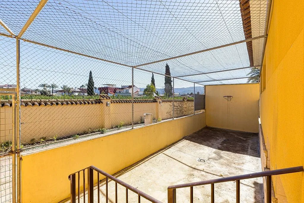 Terrace - Chalet with Andalusian Patio in Barriomar