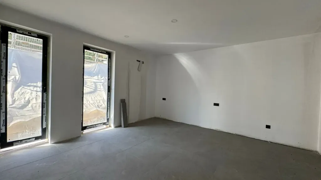 Rooms - Modern Bungalow with Balcony in Paratico