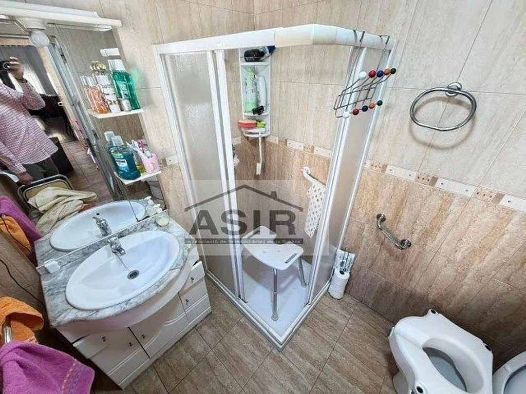 Salles de bain - Detached House with Pool in De Lutxana