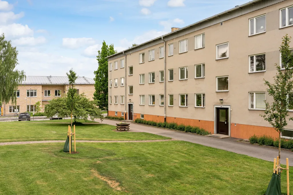 Aed - Well-Planned Gable Flat with South-Facing Balcony in Örbyhus