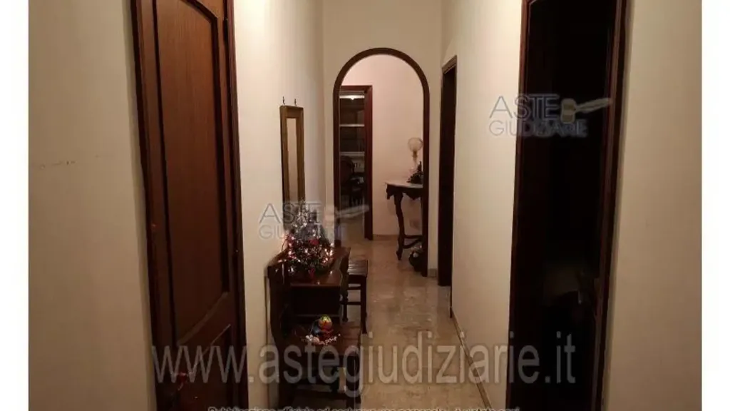 Esik - Penthouse Apartment with Balconies in Taranto