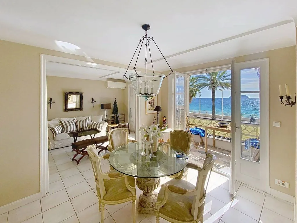Séjour - Appartement de Luxe avec Vue Mer à Cannes