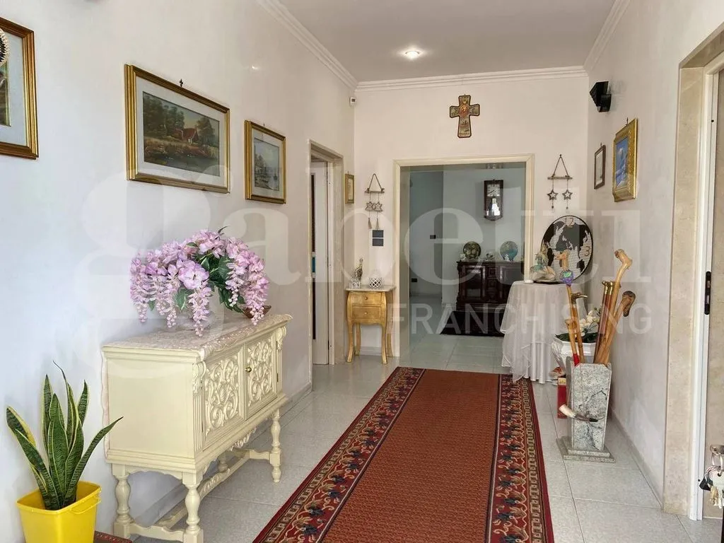 Hallway - Versatile Villa with Garden in Trani