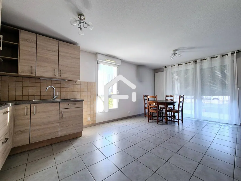 Cucina - 3-Bed Flat with Double Garage in Blagnac