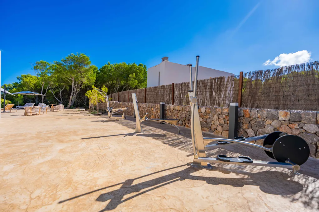 Bassein - New Villa with Private Pool in Es Mercadal