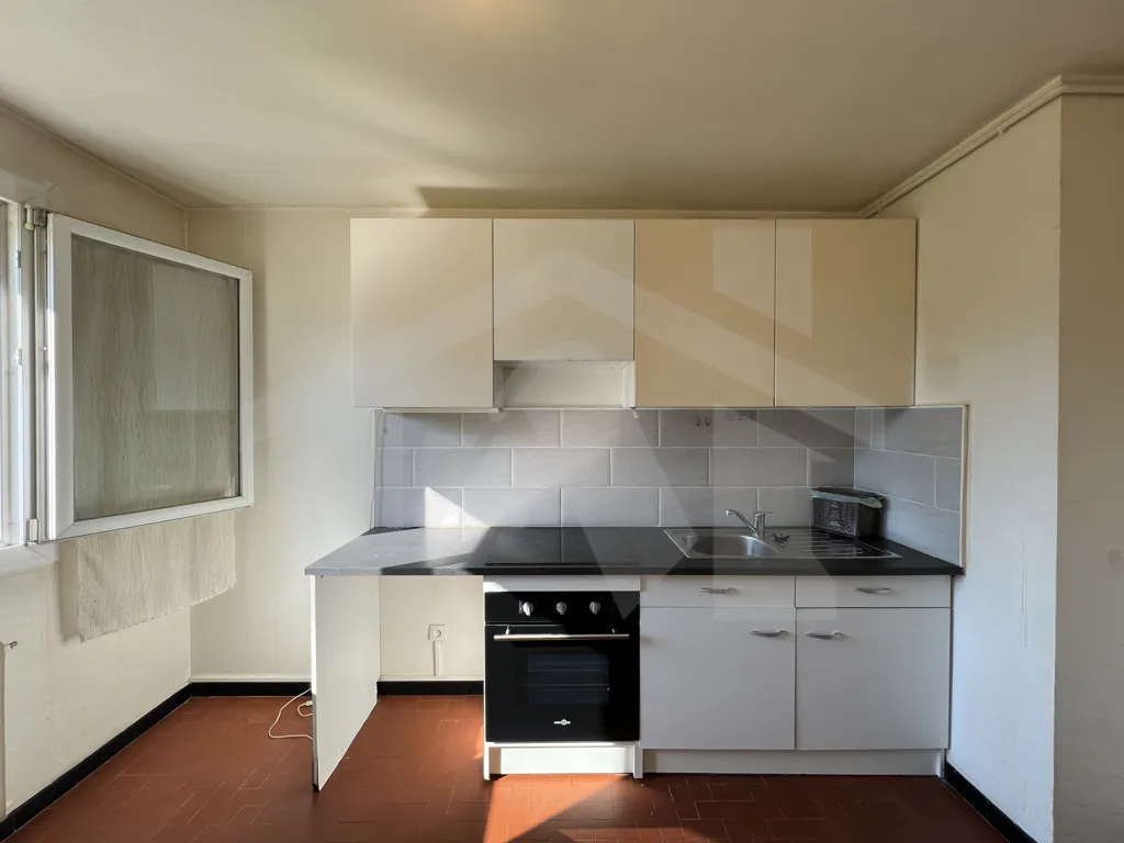 Cuisine - Appartement 2P+C avec Parking à Fontaine