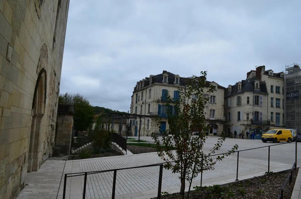 Aed - Duplex with Cathedral View in Périgueux Centre Historique