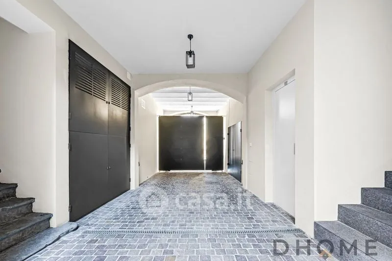 Hallway - Spacious 4-Bedroom Flat with Balcony in Seriate