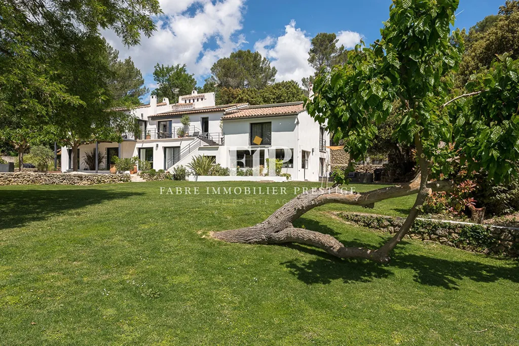 Extérieur - Propriété Contemporaine avec Piscine près d'Aix-en-Provence