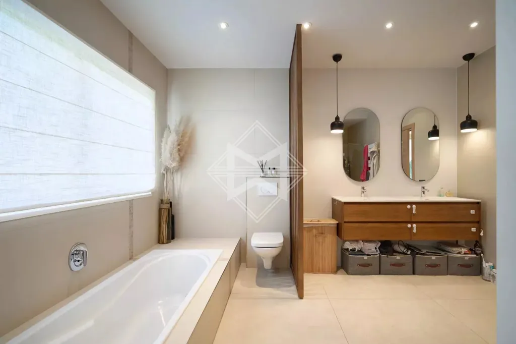 Bagni - Renovated Villa with Pool in Valbonne