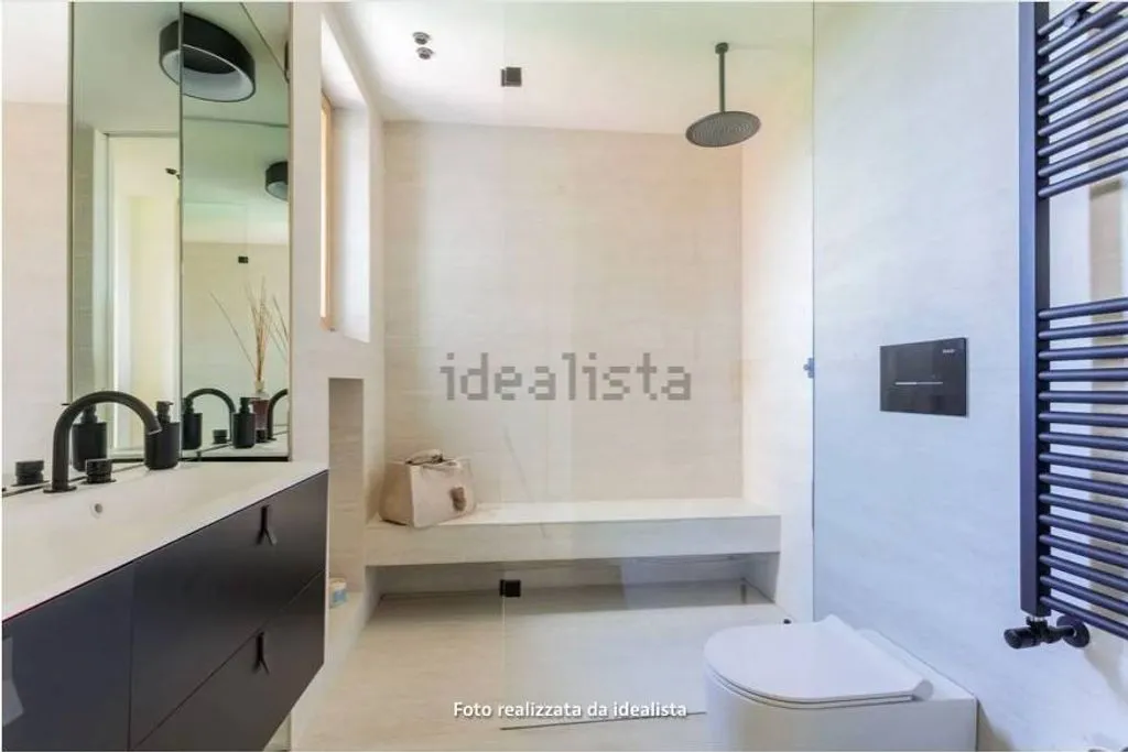 Vannitoad - Luxury Apartment with Panoramic View in Milan