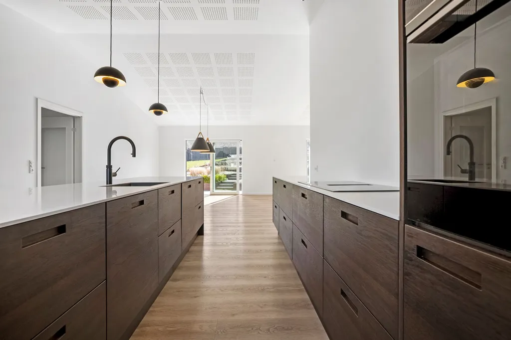 Cucina - Contemporary Villa with Private Beach Access in Kokkedal