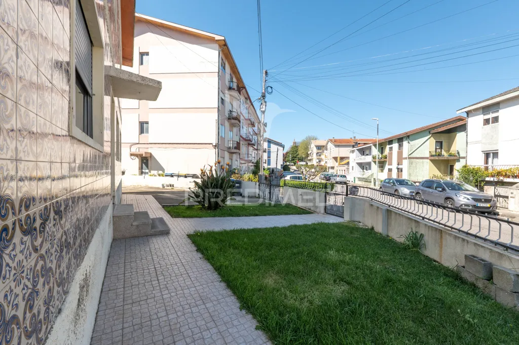 Jardin - Renovated T3 Flat with Garden in Ermesinde