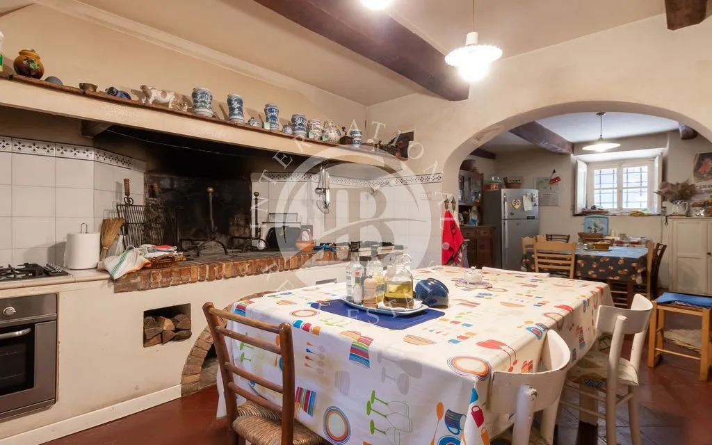 Köök - Luxury Villa with Pool in Castell'Anselmo