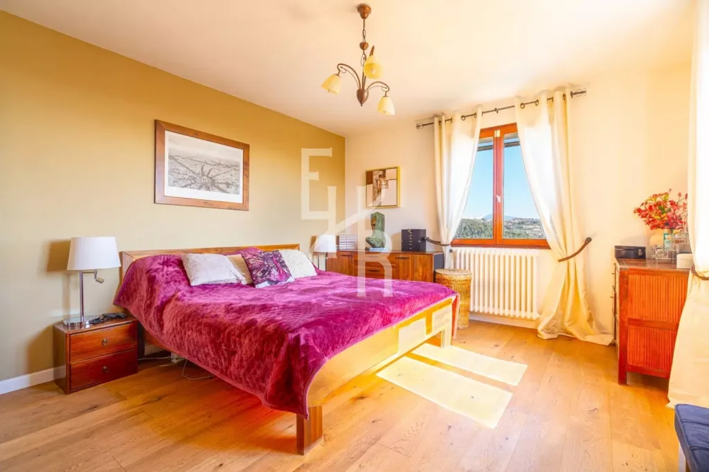 Maison 7 pièces à Vence
