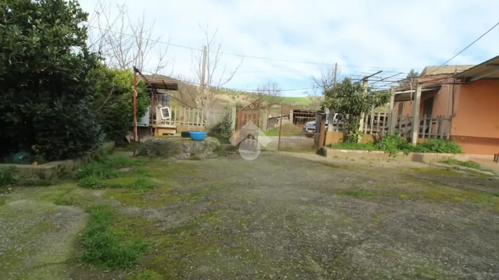 Giardino - Independent House with Private Garden in Luzzi