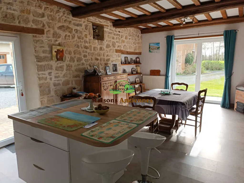 Cuisine - Maison Ancienne avec Parc Arboré à Isigny-sur-Mer
