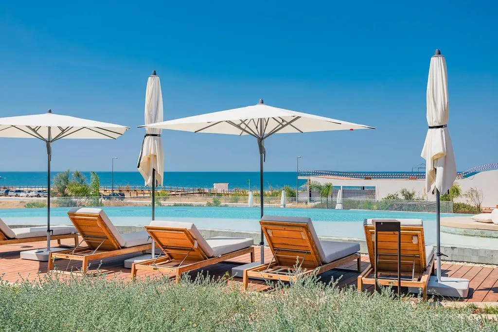 Bassein - Luxury Seafront Apartment in Quarteira
