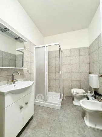 Vannitoad - Spacious Apartment with Balcony in Camerino