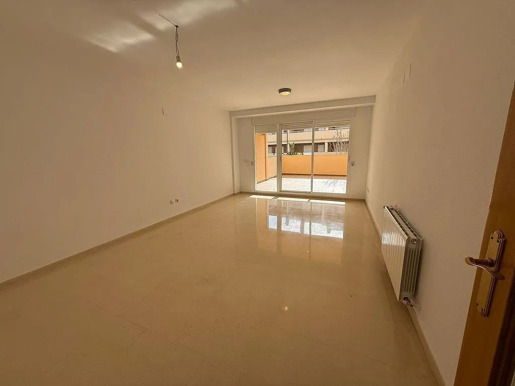 Rooms - Penthouse with Pool and Terrace in Campolivar