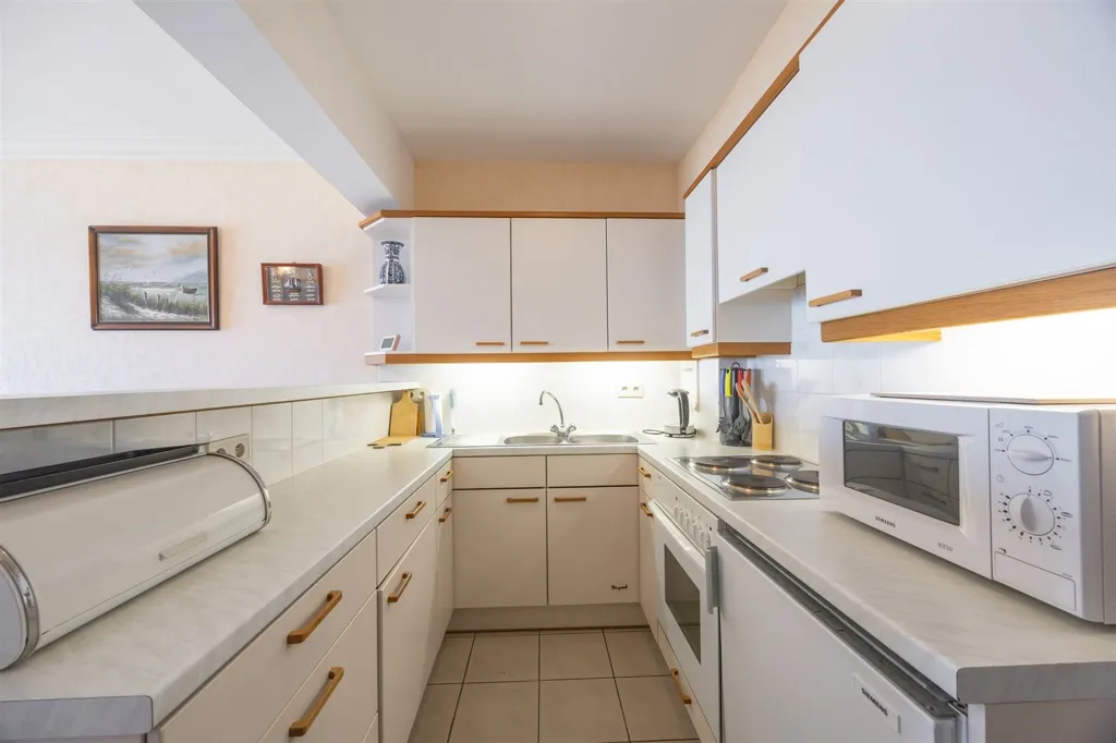 Kitchen - Apartment with Sea View on Zeedijk