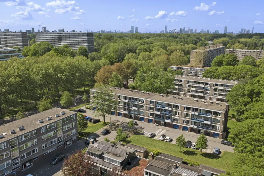 Vue aérienne - Light and Spacious Apartment with Two Balconies in Rotterdam