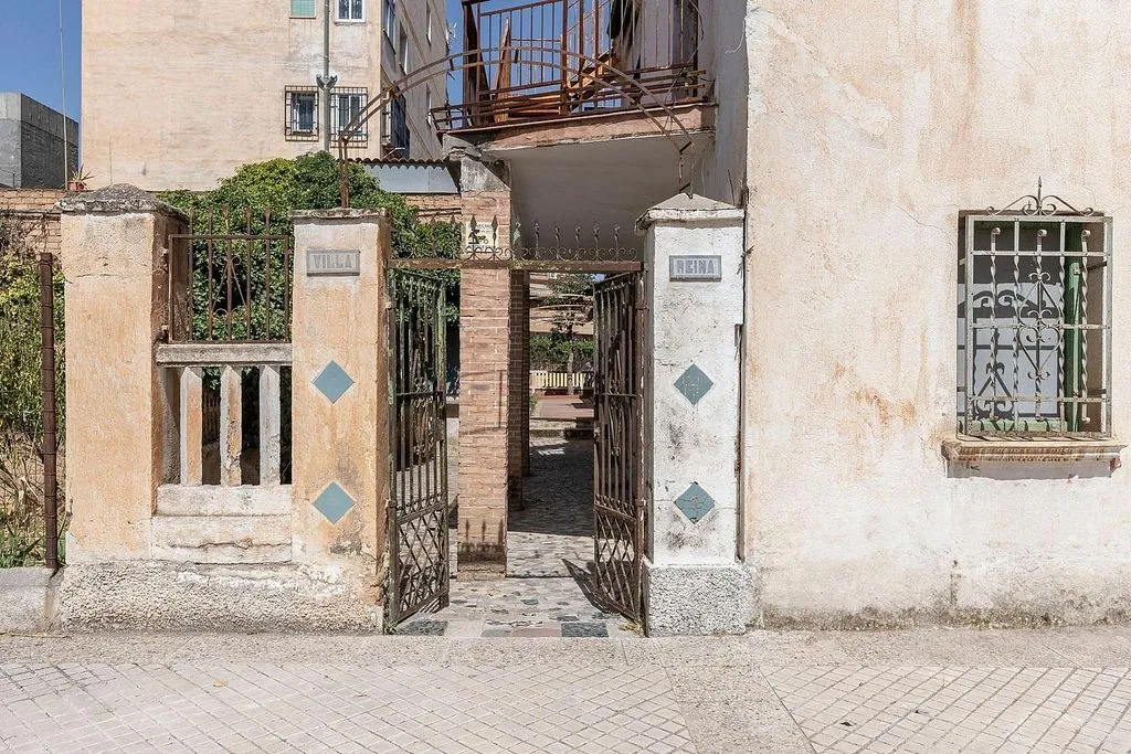 Välivaade - Detached House with Private Garden in Granada
